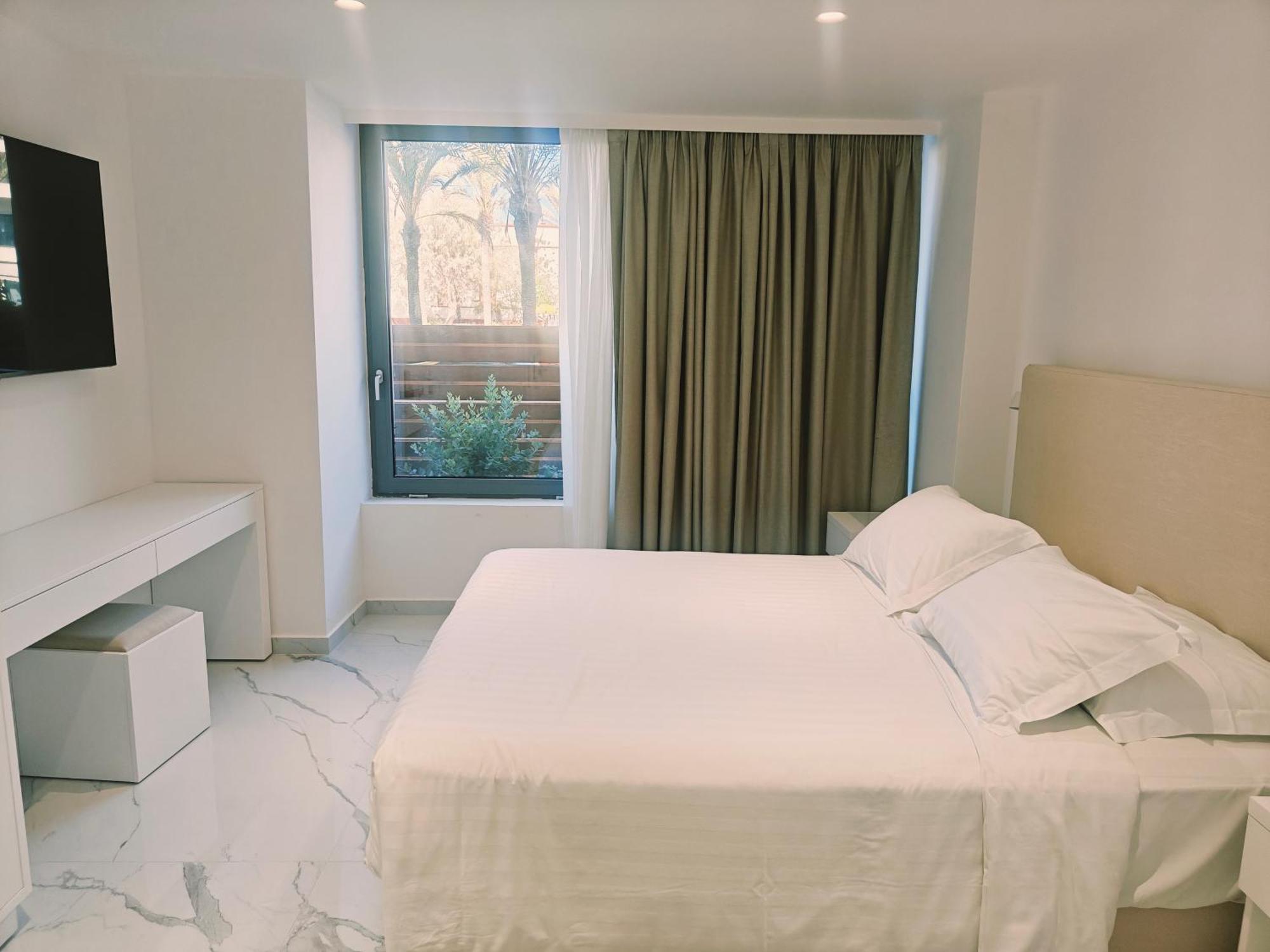 Ibiscus Hotel Rhodes City